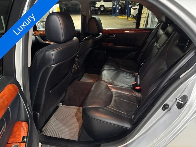 Used 2005 Lexus LS 430 RWD image 11