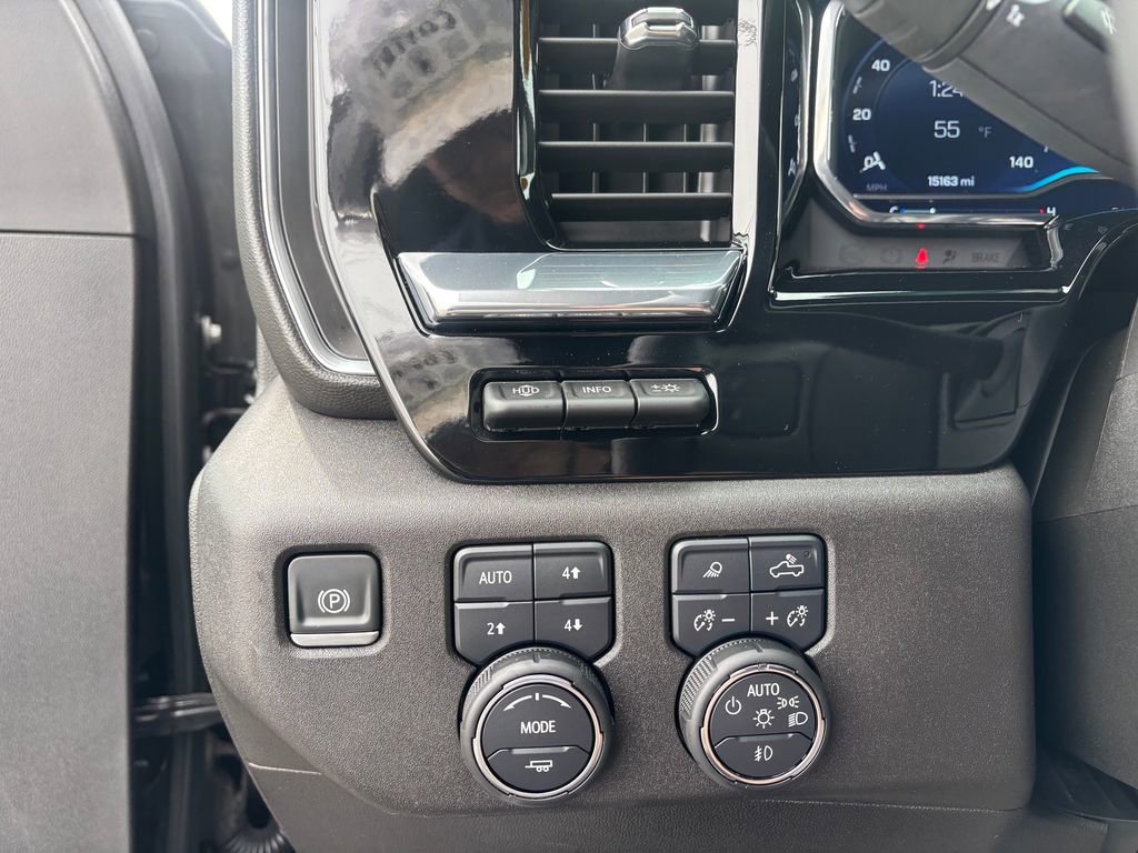 Certified 2025 Chevrolet Silverado 2500 High Country w/ Technology Package image 23