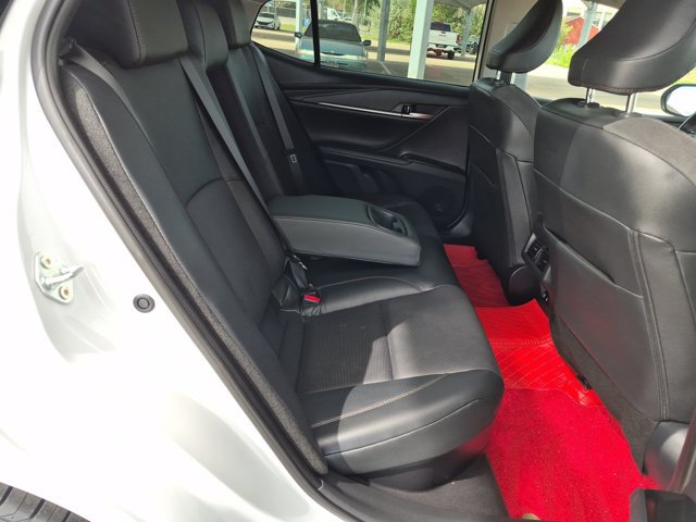 Used 2026 Toyota Camry XLE AWD/4WD image 19