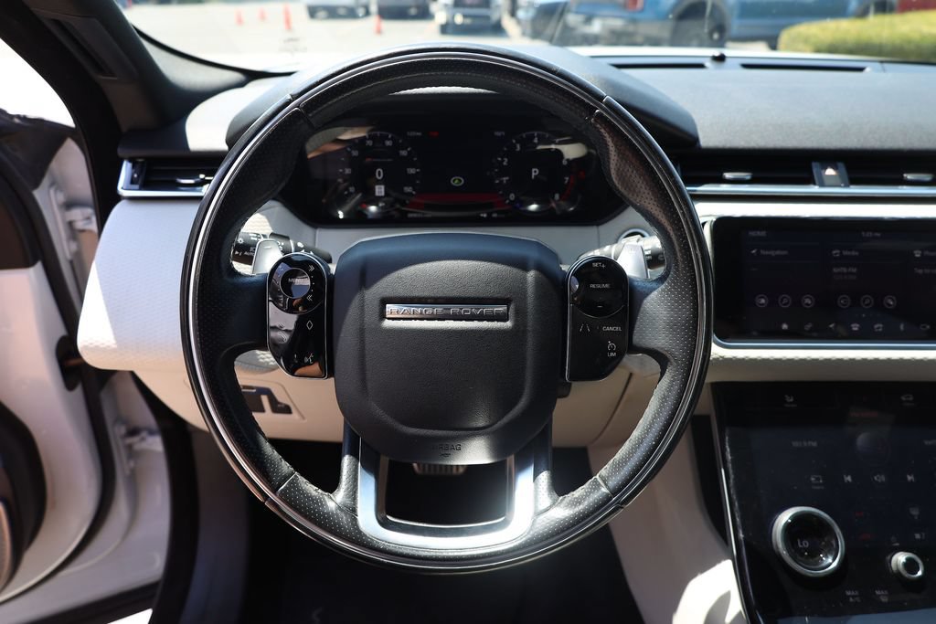 Used 2018 Land Rover Range Rover Velar R-Dynamic SE AWD/4WD image 13