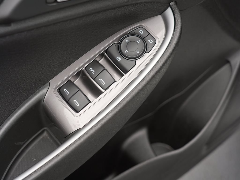 Used 2024 Chevrolet Malibu LT FWD image 16