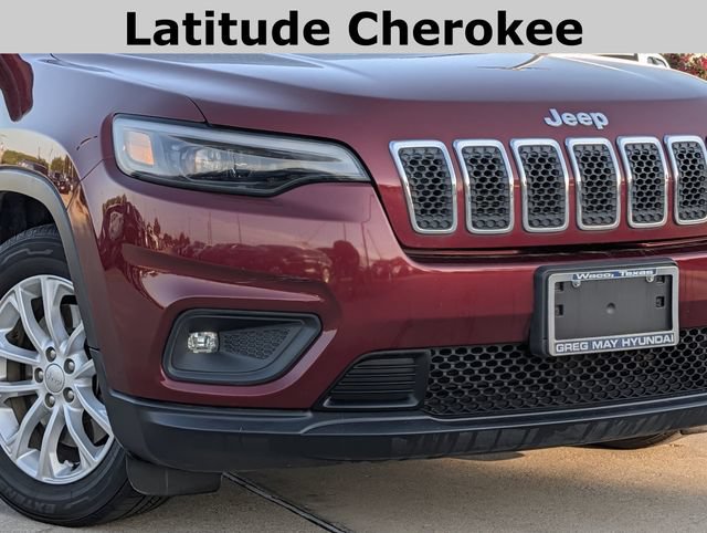 Used 2019 Jeep Cherokee Latitude w/ Popular Appearance Group FWD image 3
