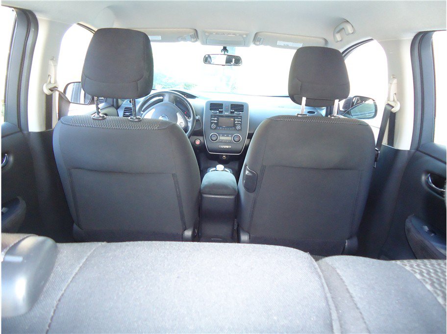Used 2013 Nissan Leaf S w/ Charger Pkg FWD image 11
