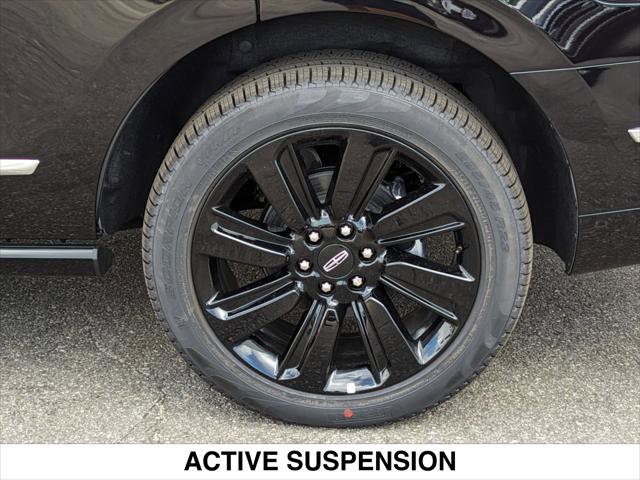 New 2023 Lincoln Navigator Reserve image 6