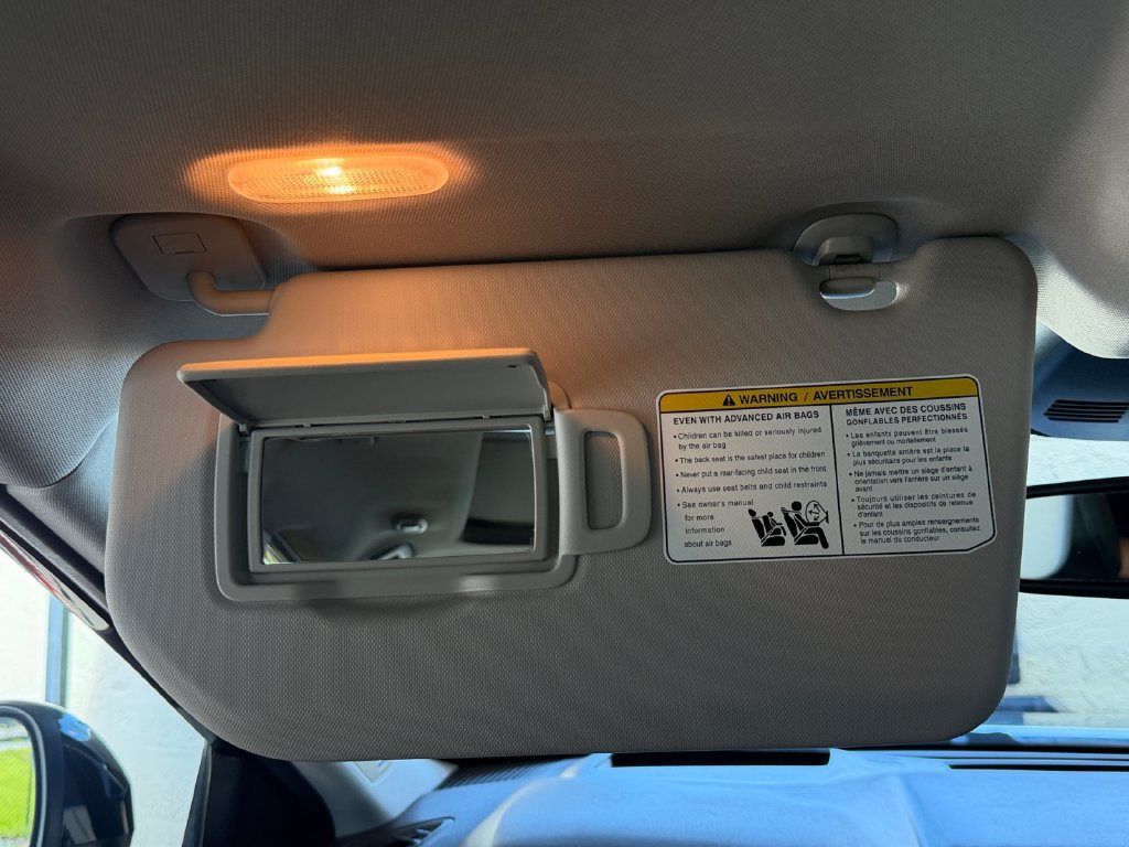 Used 2023 Nissan Rogue Platinum w/ Platinum Premium Package FWD image 32