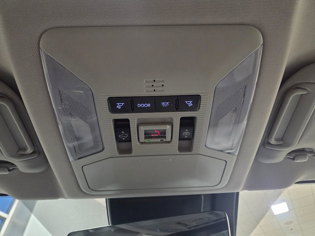 Used 2024 Toyota RAV4 Limited w/ Advanced Technology Package image 28