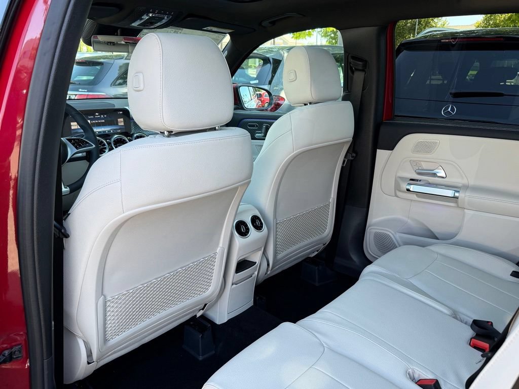 New 2026 Mercedes-Benz GLB 250 image 24