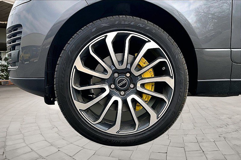 Used 2018 Land Rover Range Rover image 8