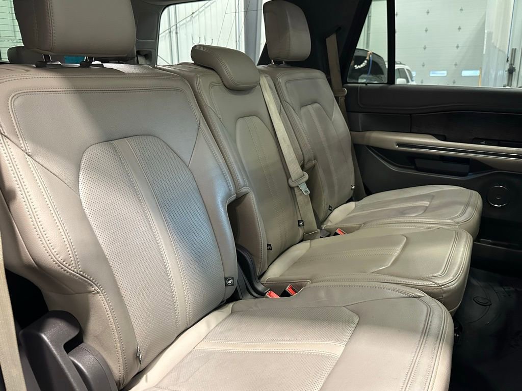 Used 2019 Ford Expedition Limited w/ Equipment Group 302A image 32