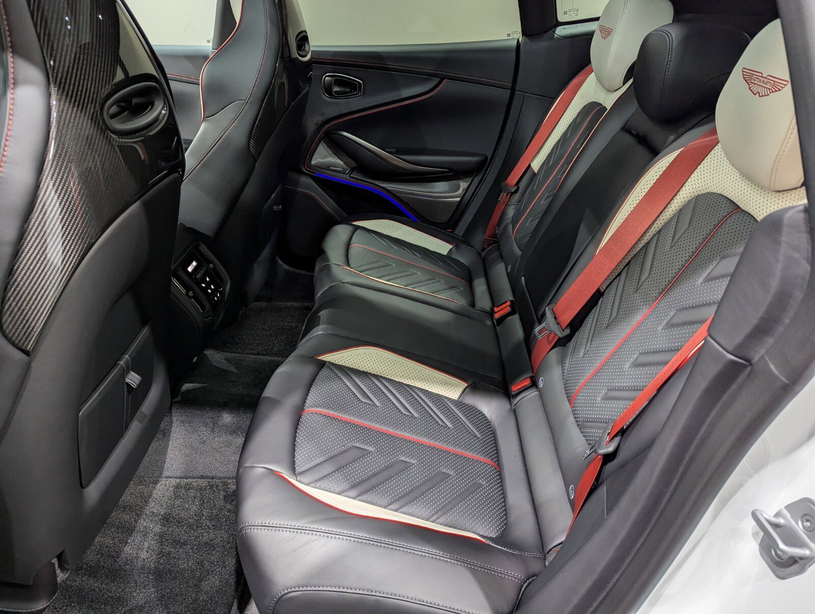 New 2026 Aston Martin DBX S image 19