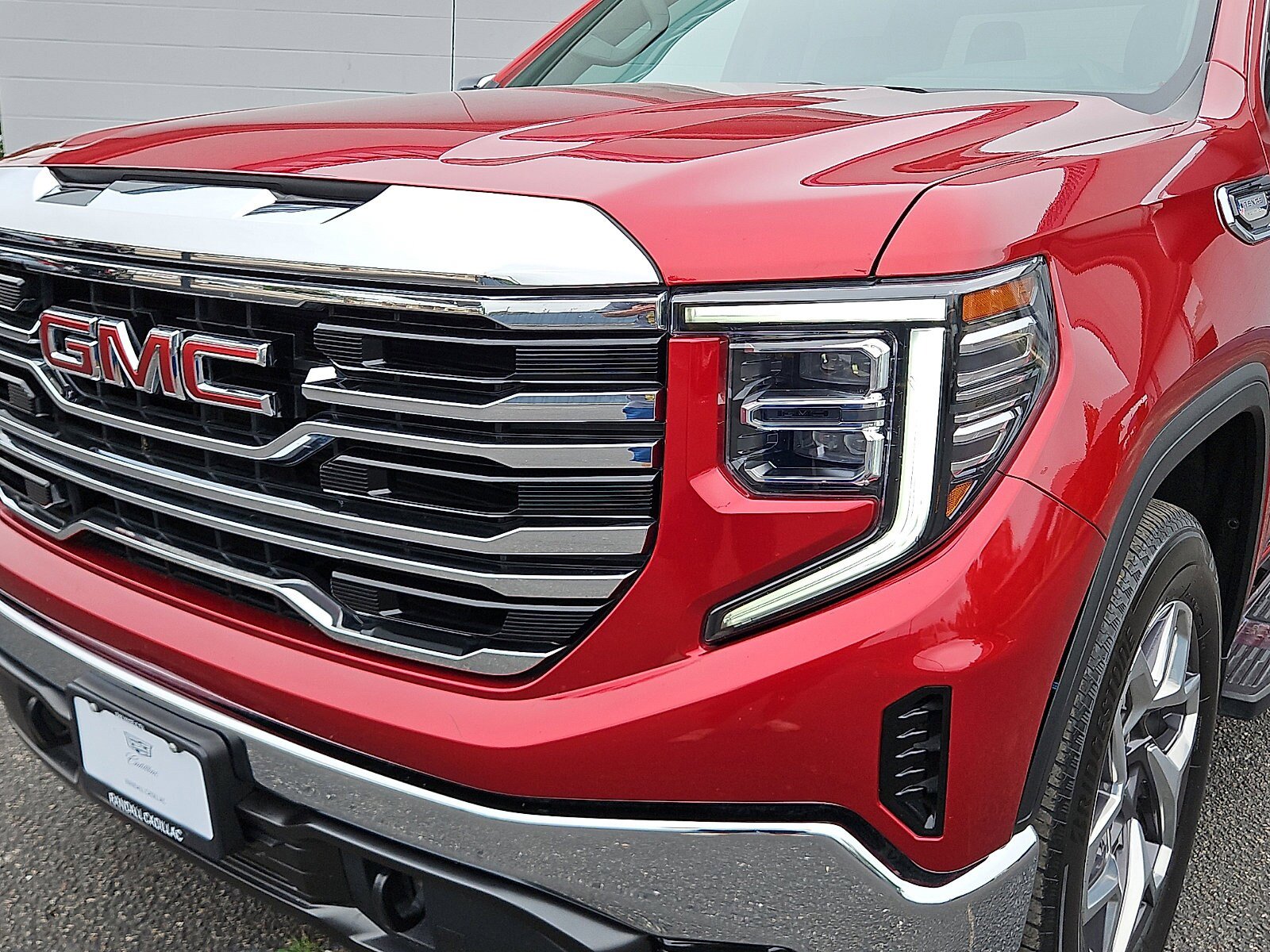 Used 2023 GMC Sierra 1500 SLT RWD image 7