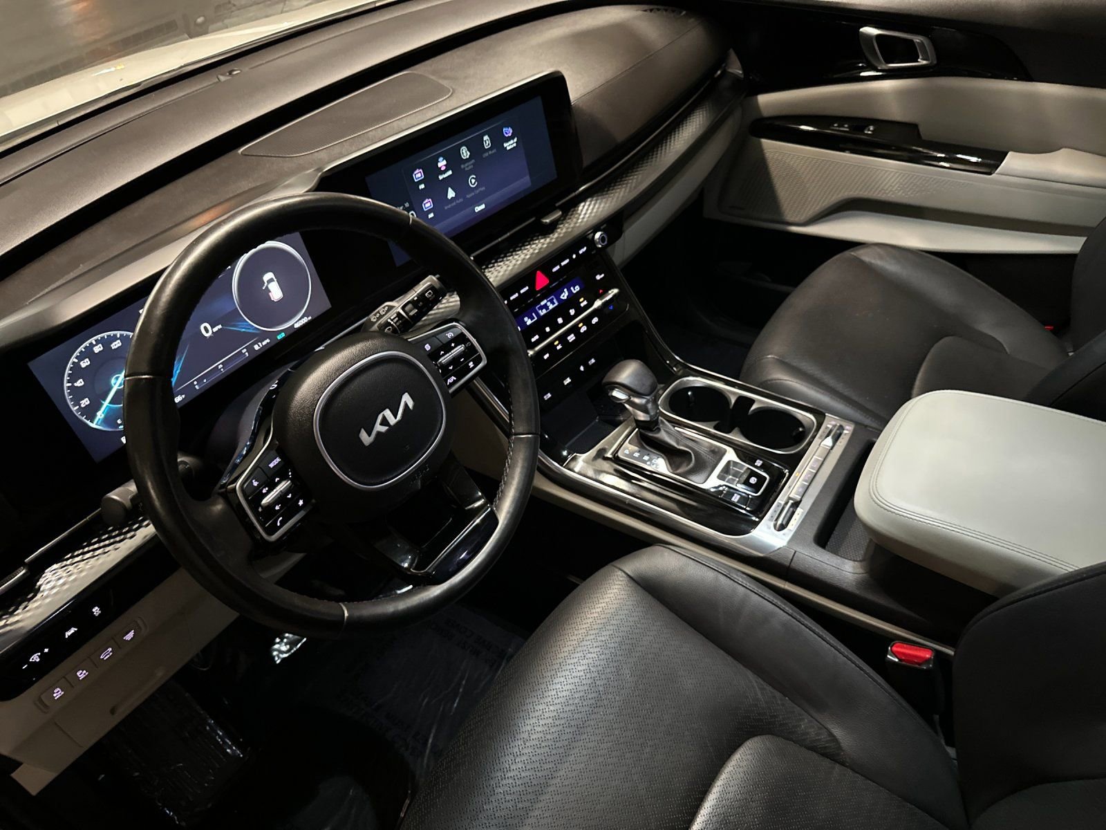 Certified 2022 Kia Carnival SX Prestige image 12