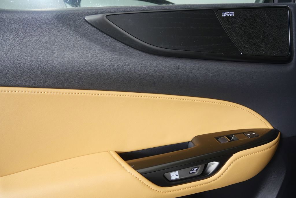 Used 2024 Lexus NX 300h AWD w/ Luxury Package image 15