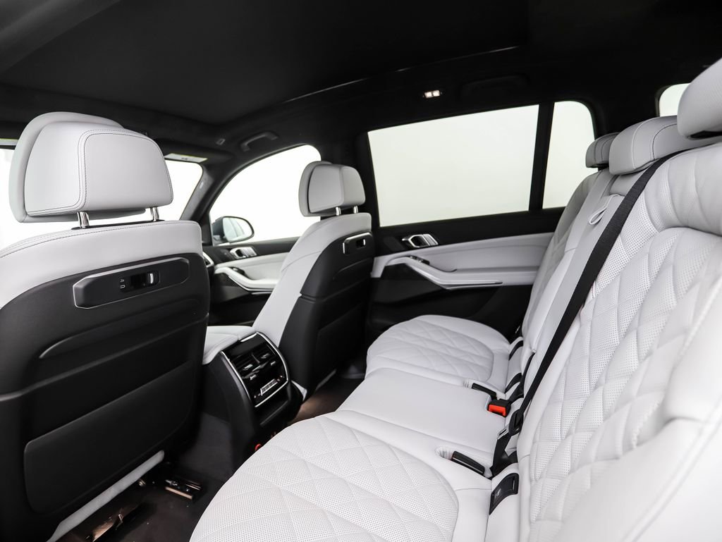 Used 2026 BMW X7 xDrive40i image 18