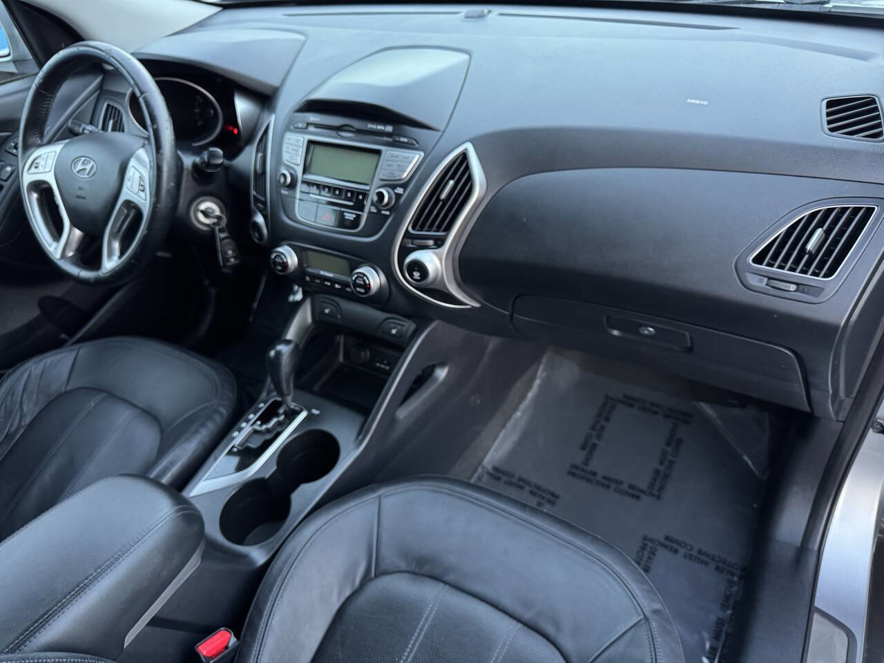 Used 2011 Hyundai Tucson Limited image 28