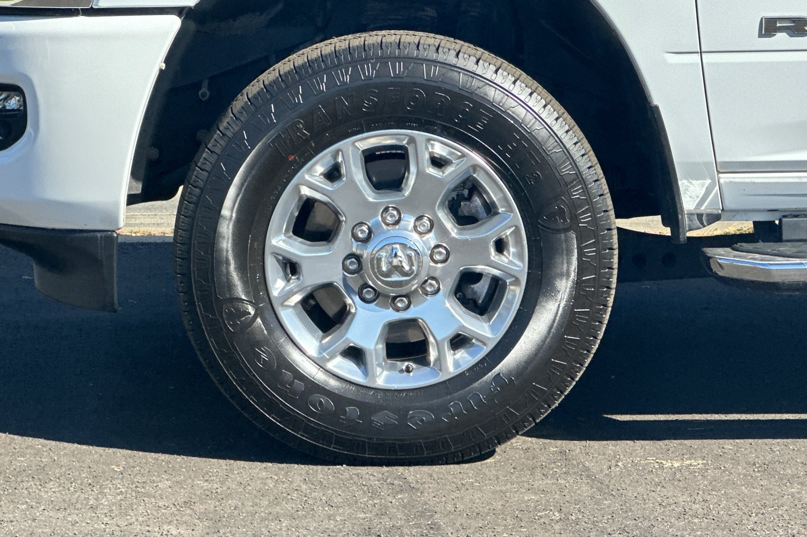 Used 2024 RAM 2500 Laramie AWD/4WD image 24