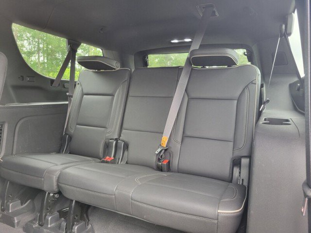Used 2023 GMC Yukon XL SLT w/ SLT Premium Package RWD image 26