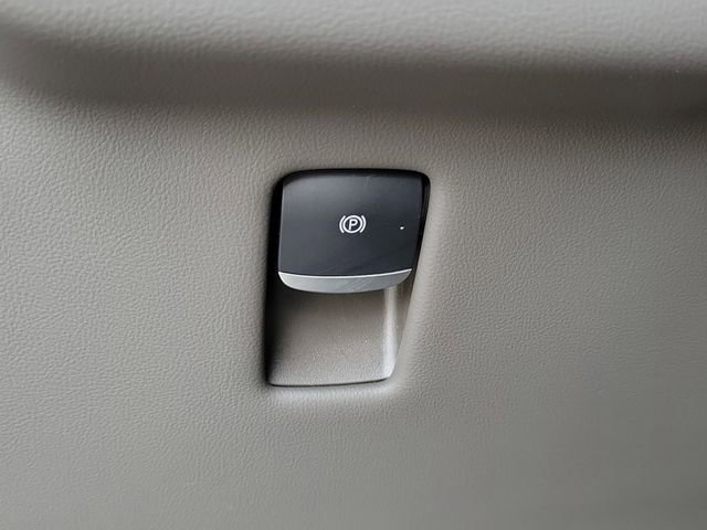 Used 2024 Lincoln Nautilus Reserve image 14