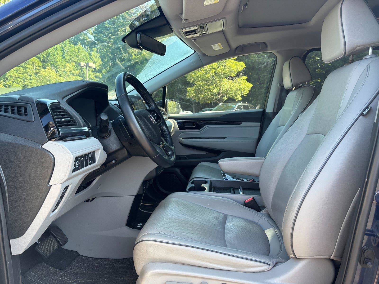 Used 2022 Honda Odyssey Elite image 14