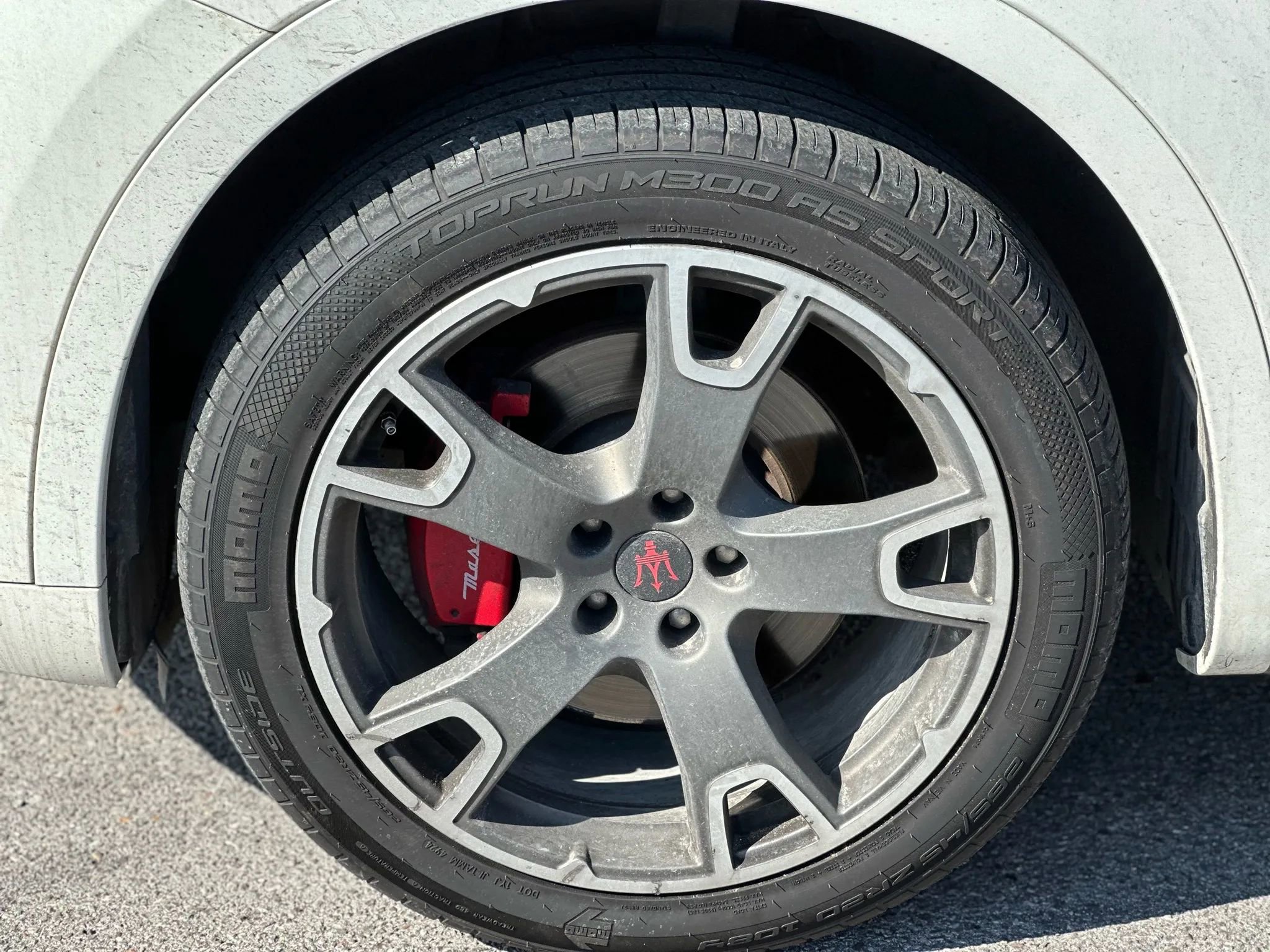 Used 2017 Maserati Levante w/ Sport Package image 23