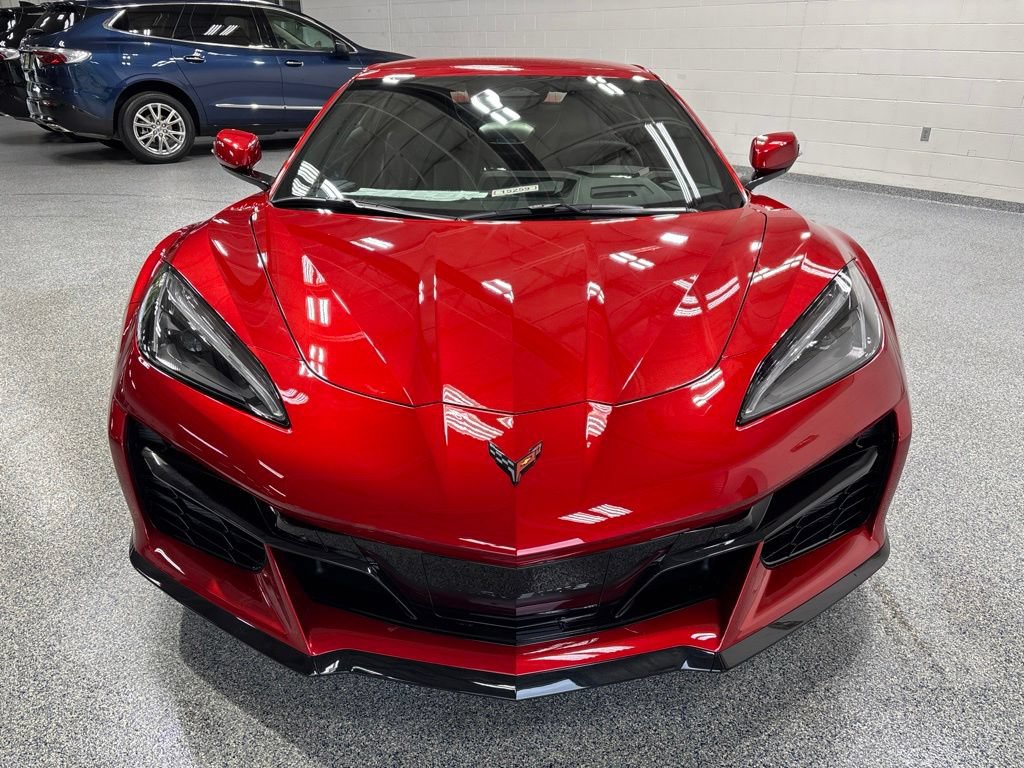New 2027 Chevrolet Corvette Grand Sport RWD image 2