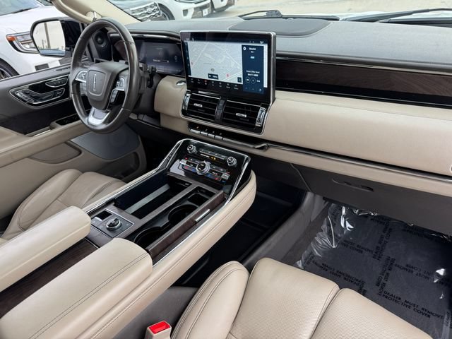 Used 2023 Lincoln Navigator L Reserve AWD/4WD image 23