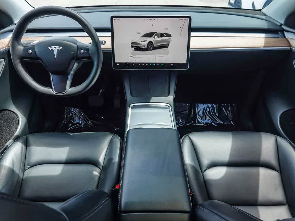 Used 2024 Tesla Model Y 2WD image 11