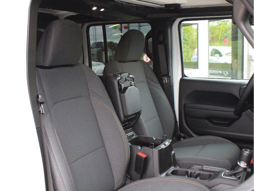 New 2026 Jeep Gladiator Sport AWD/4WD image 28