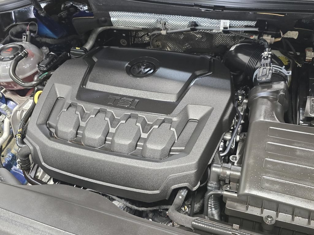 Used 2024 Volkswagen Tiguan SEL R-Line AWD/4WD image 12
