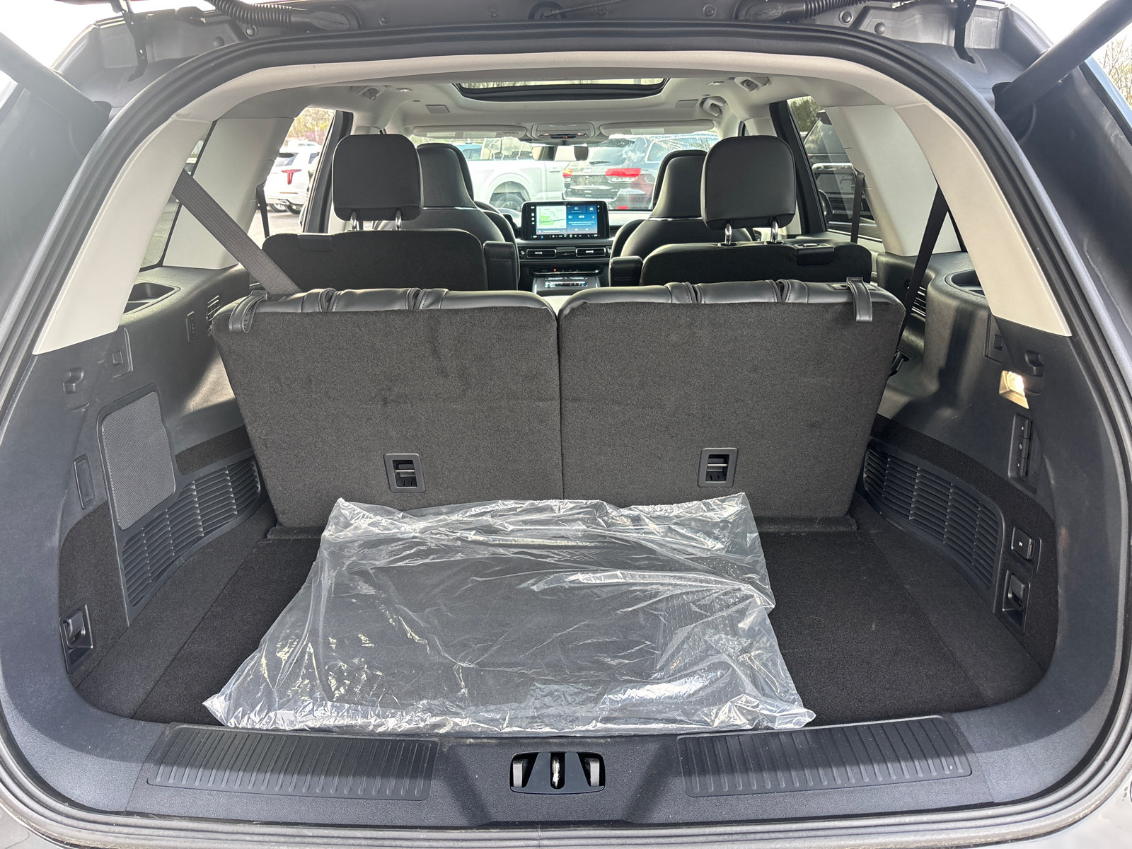 New 2026 Lincoln Aviator Reserve AWD/4WD image 9