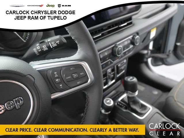 Used 2025 Jeep Wrangler Sahara w/ Safety Group image 17