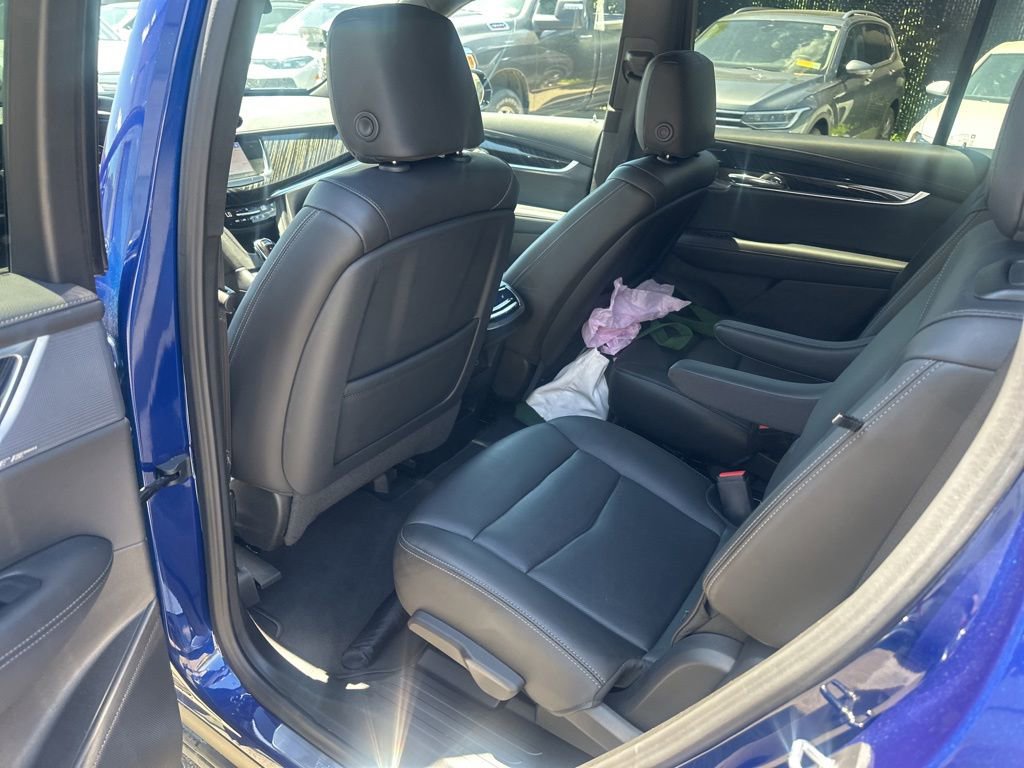 Used 2023 Cadillac XT6 Premium Luxury AWD/4WD image 24