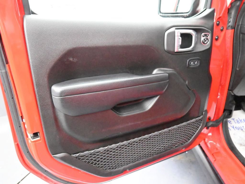 Used 2024 Jeep Wrangler Unlimited Rubicon 4xe image 26