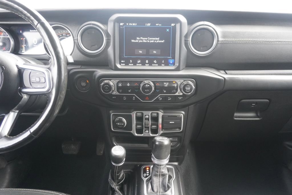 Used 2018 Jeep Wrangler Unlimited Sahara image 27