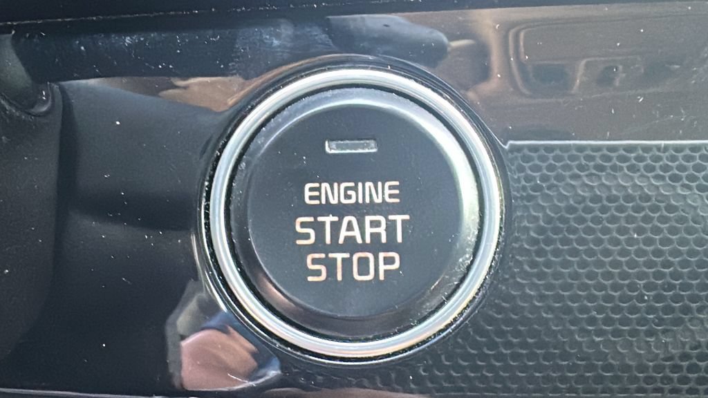 Used 2020 Kia Sportage EX w/ EX Technology Package FWD image 24