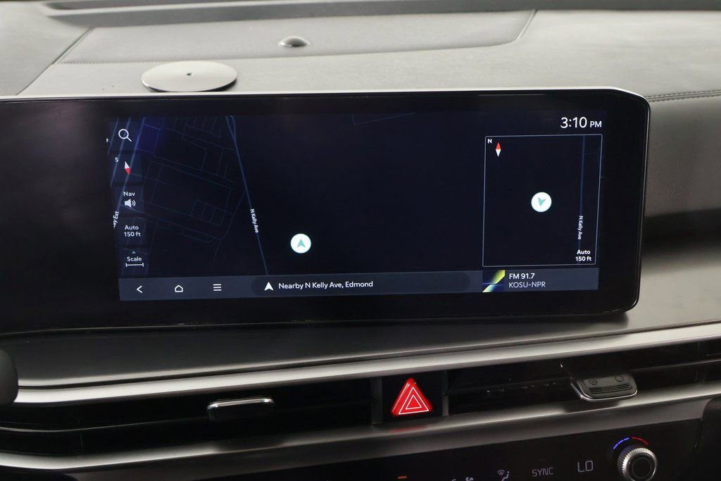 Used 2024 Kia Sorento S image 7