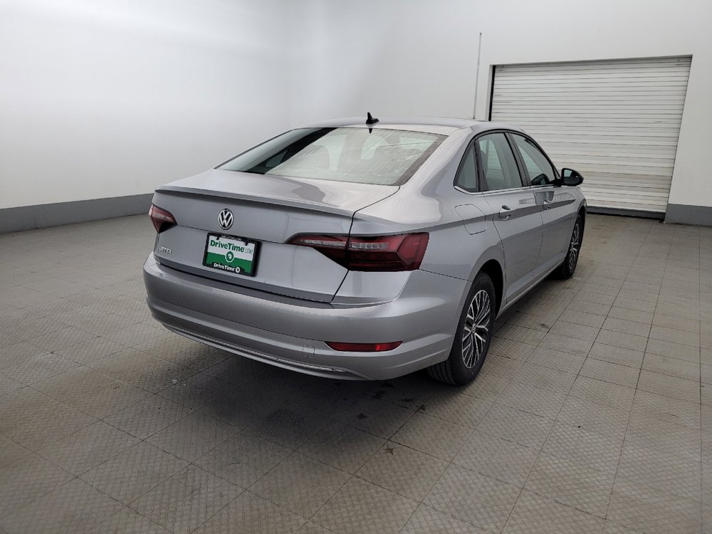 Used 2021 Volkswagen Jetta SE w/ SE Cold Weather Package FWD image 9