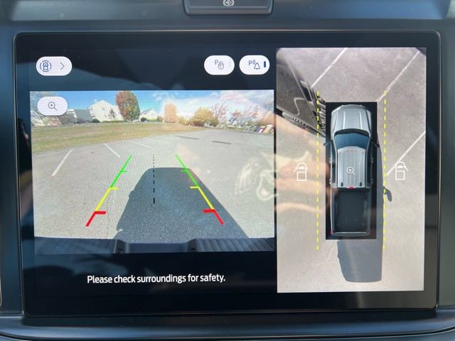 Used 2025 Ford F350 Lariat w/ Black Appearance Package image 22