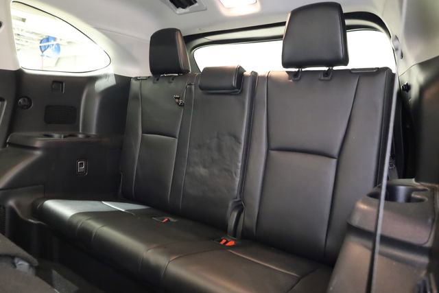 Used 2023 Toyota Highlander XLE image 32