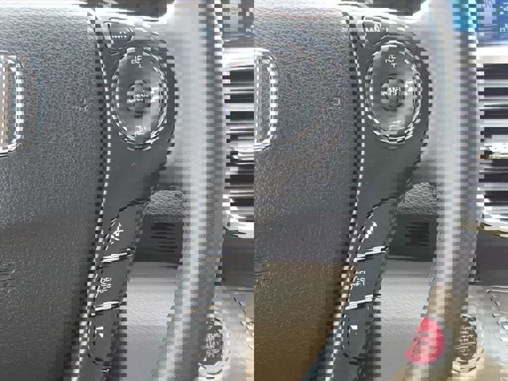 Used 2015 Honda Accord Touring image 10