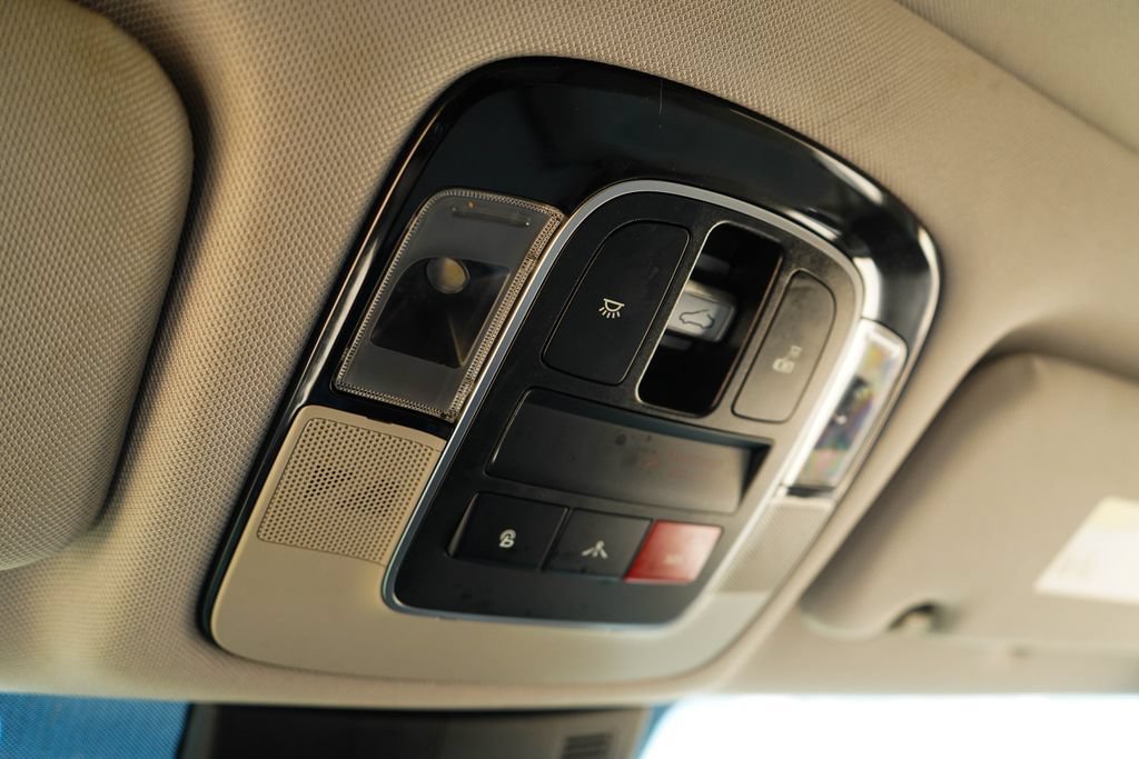 Used 2023 Hyundai Sonata SEL w/ Convenience Package FWD image 12