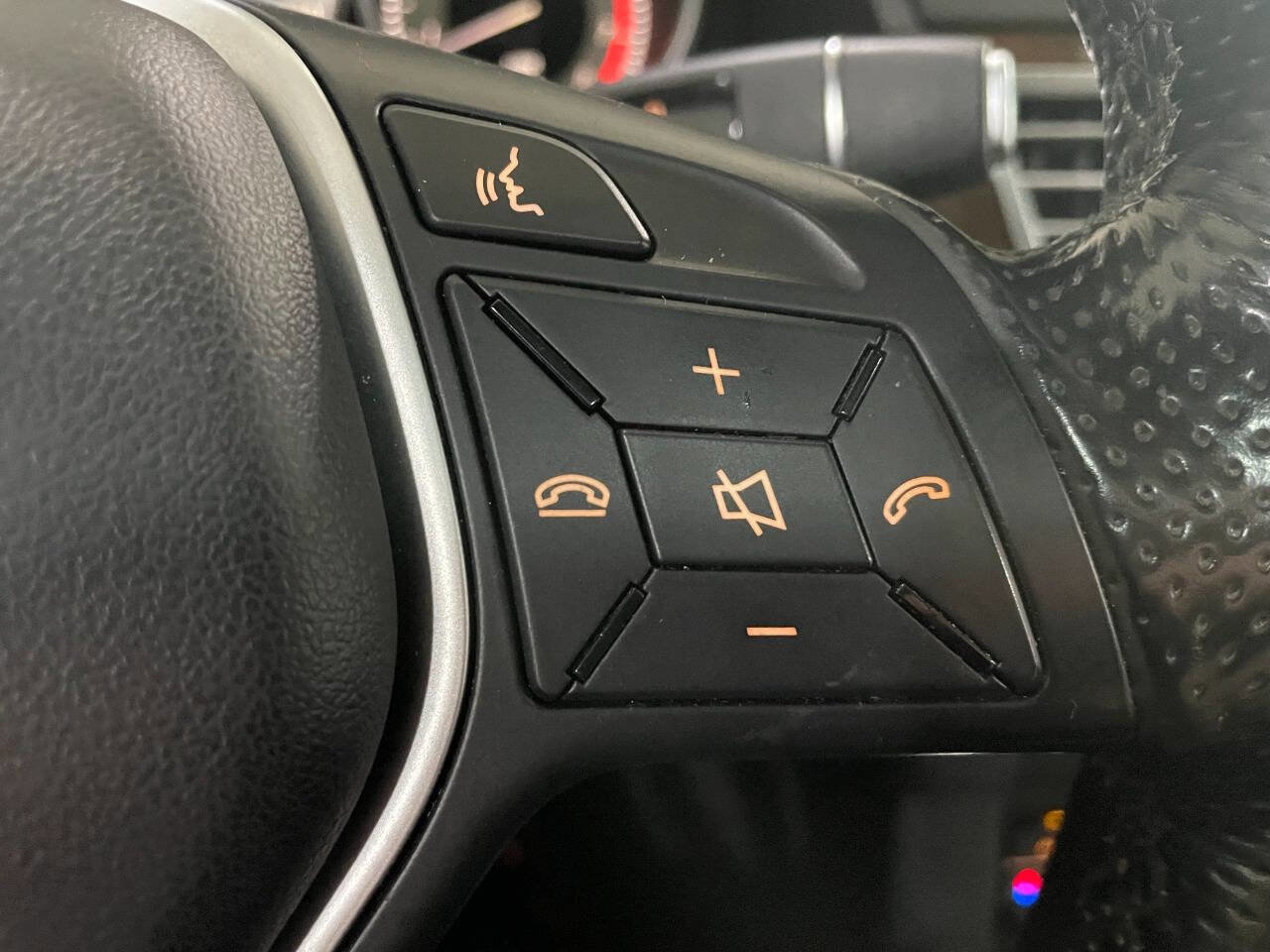 Used 2016 Mercedes-Benz E 350 4MATIC Sedan image 39