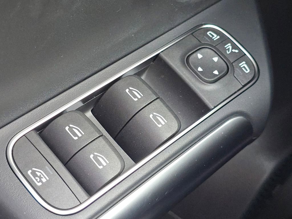 New 2026 Mercedes-Benz GLA 35 AMG 4MATIC image 25