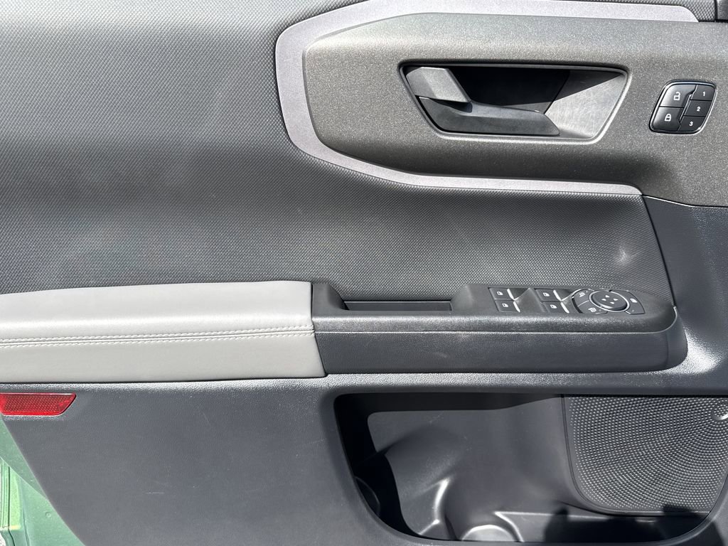 Used 2025 Ford Bronco Sport Badlands image 10