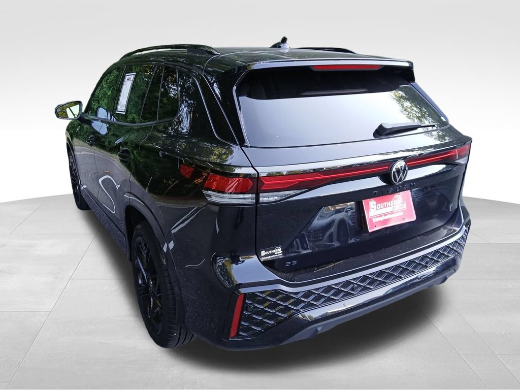 Used 2026 Volkswagen Tiguan SE R-Line FWD image 3