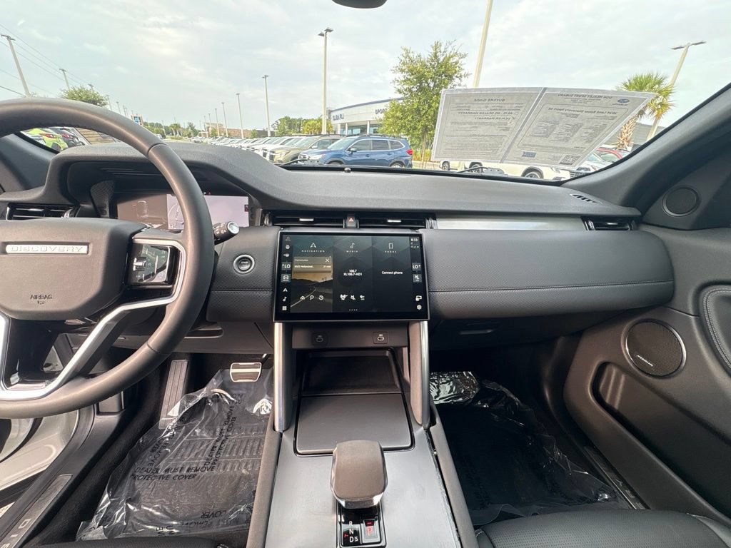 Used 2024 Land Rover Discovery Sport Dynamic SE AWD/4WD image 32