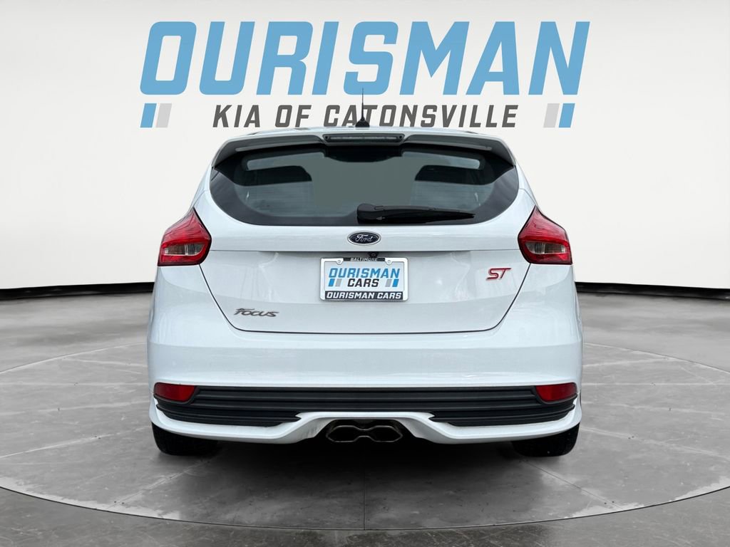 Used 2018 Ford Focus ST w/ Equipment Group 401A image 5