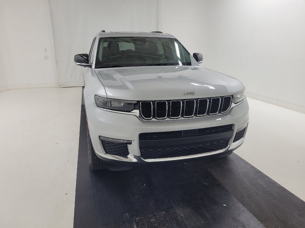 Used 2022 Jeep Grand Cherokee L Limited RWD image 14