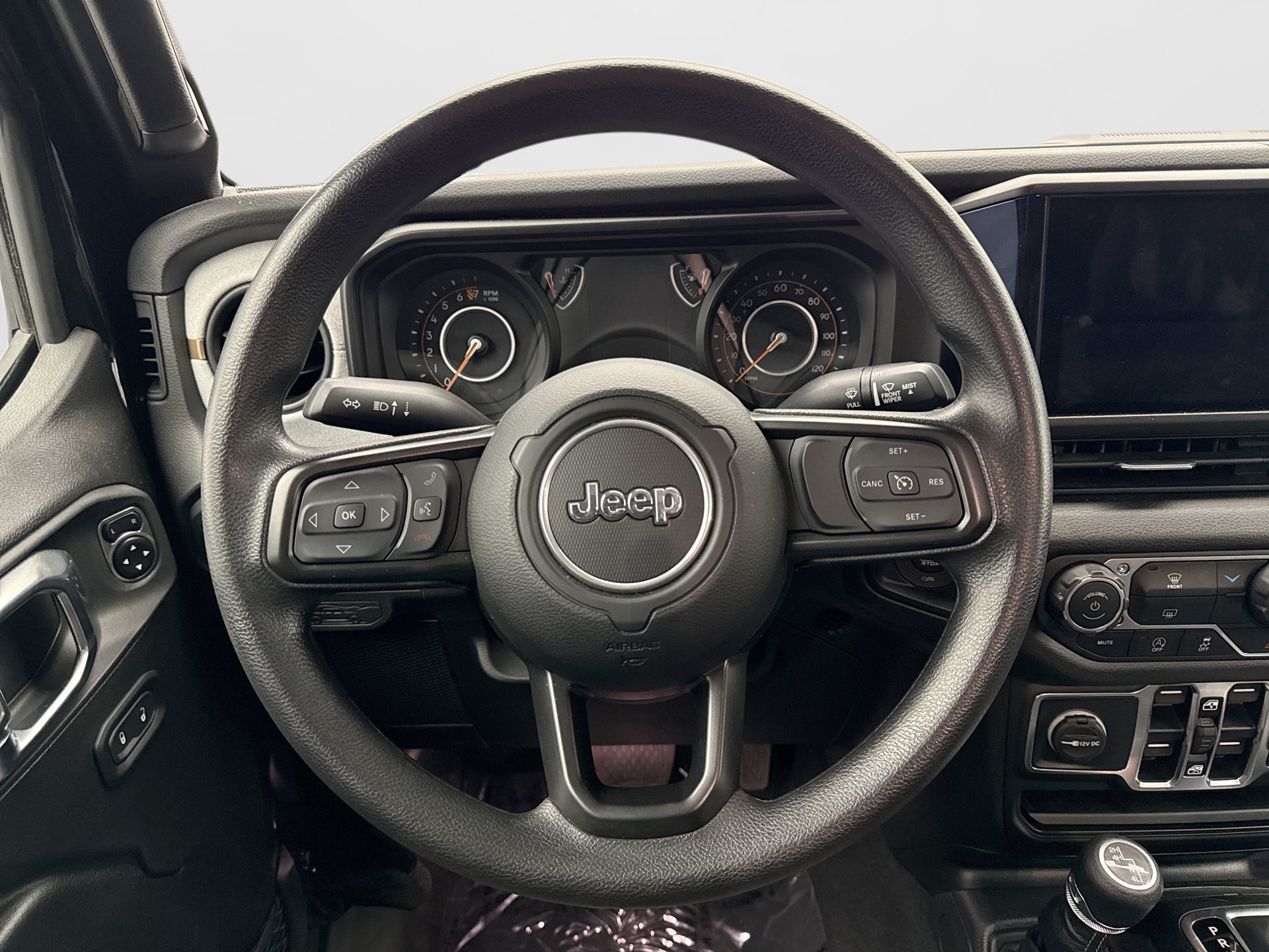 Used 2025 Jeep Gladiator Sport AWD/4WD image 12