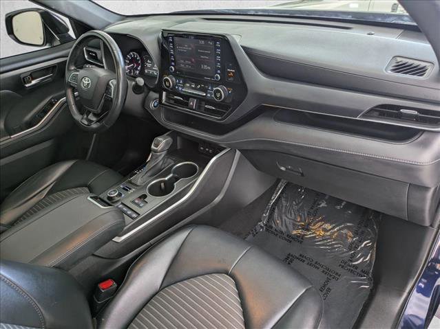 Used 2021 Toyota Highlander XSE image 21